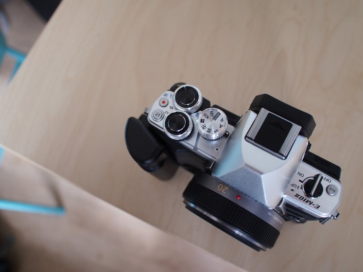 Omd Em10 II large alternative grip (Arca-Swiss) | DPReview Forums