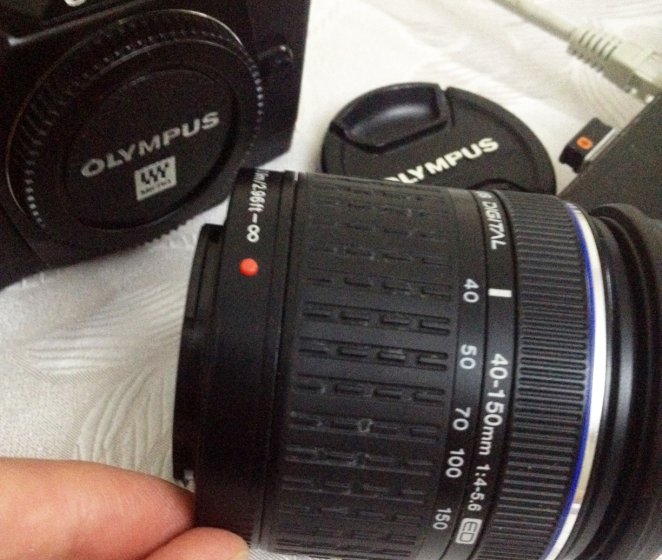 Beginner: OMD E-M5 unable to mount Zuiko 40-150MM 4-5.6 ED Lens