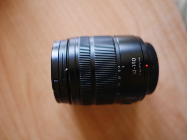 Panasonic 14-140 3.5-5.6 first version vs. II - how to tell them
