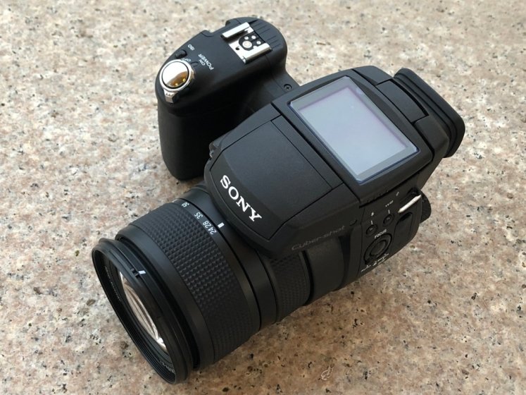 Rikenon 55mm 1:1.8 Initial Shots | DPReview Forums