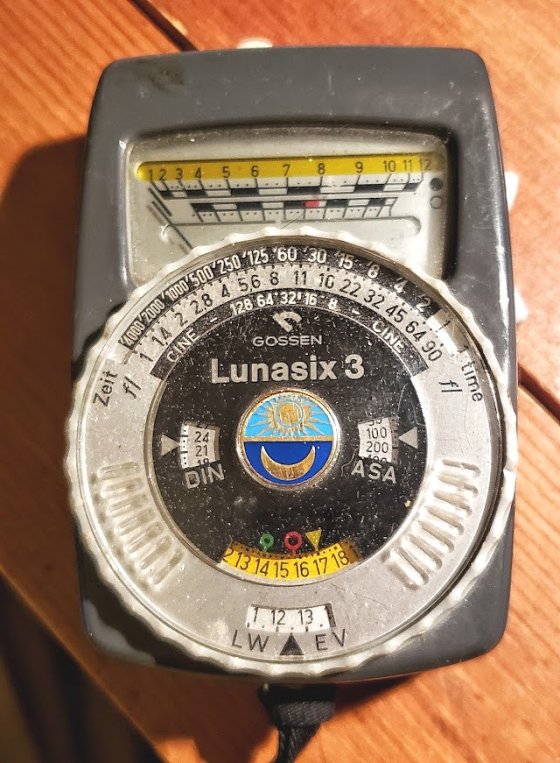 Illuminance vs Luminance -- Why use two units (lux vs cd/m^2 ...