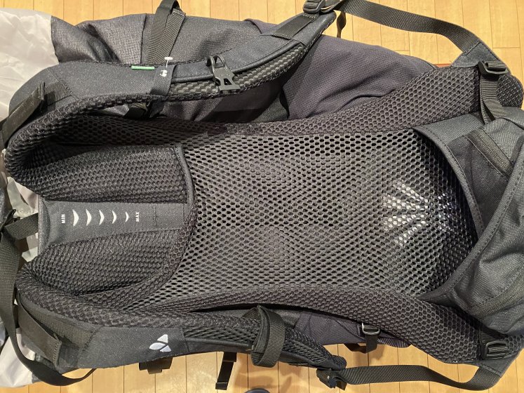 Vaude Brenta 44+6 Backpack - Impressions and Photos | DPReview Forums