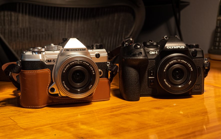 OM-1 vs OM-5 size comparison | DPReview Forums