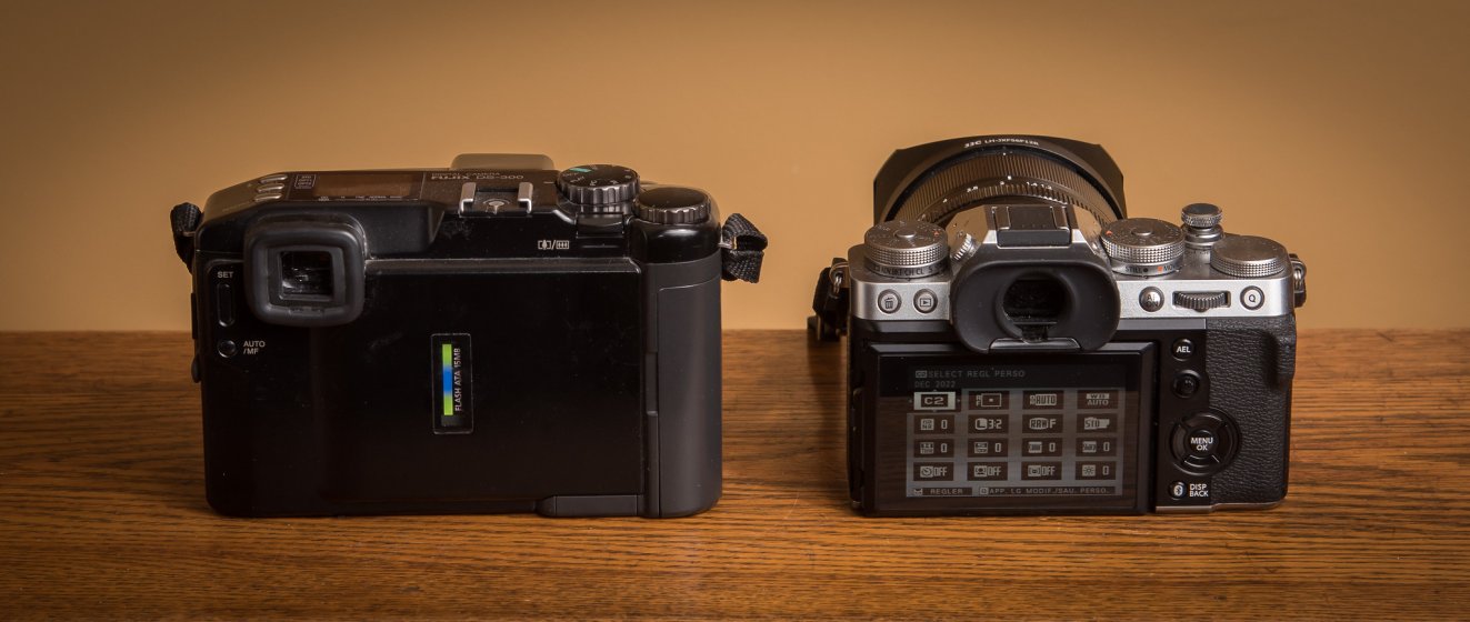 Fujix DS-300 1.3M CCD | DPReview Forums