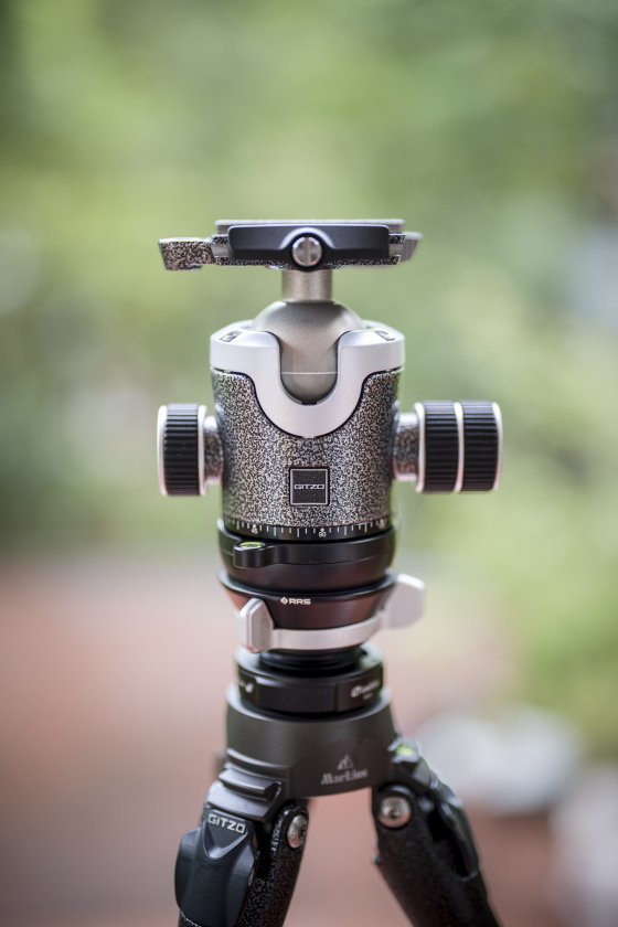 Gitzo GH4383LR Review: A Great Top Tier Ballhead with a Unique