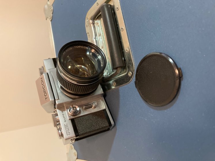 Topcon RE Super: Ready for Film! | DPReview Forums