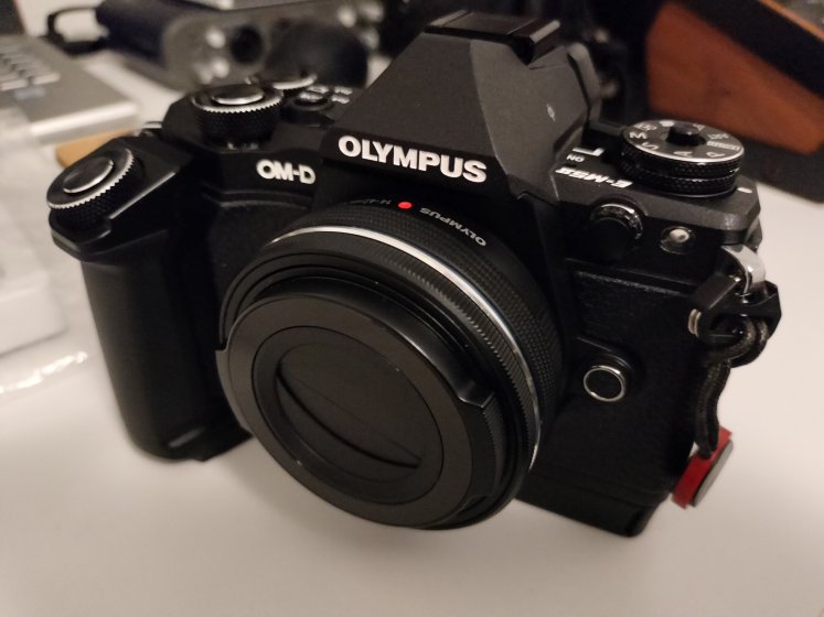 Auto-open lens hood for 14-42 EZ - JJC or Oly | DPReview Forums