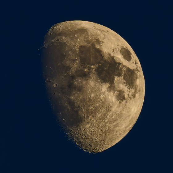 Moon with 180-600mm, Z8 | DPReview Forums