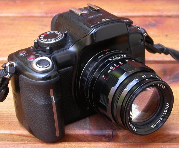 Thoughts on the Zeiss 90mm f/2.8 Sonnar in Contax G mount