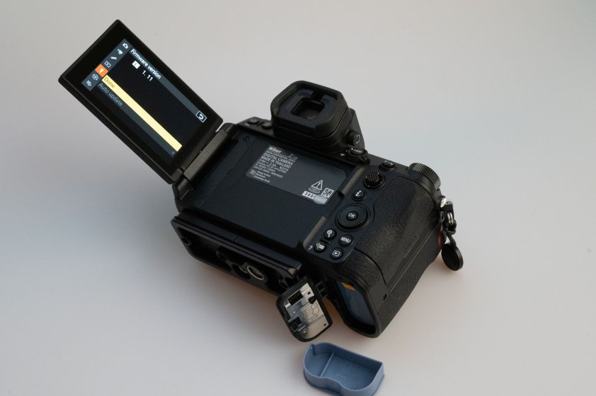 Which Smallrig battery for Z30? Blue or Orange? | DPReview Forums