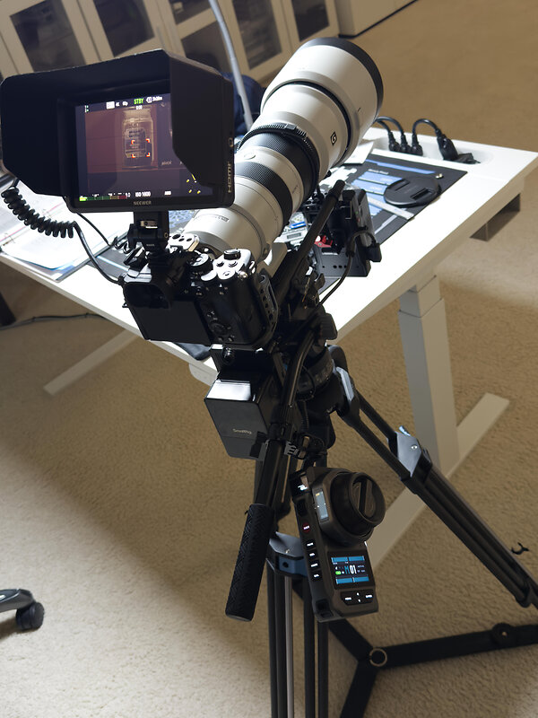 Tripod head unit with single control/knob adjustment for both vertical ...