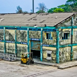 Decrepit | DPReview Forums